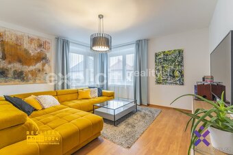 Prodej rodinného domu 5+1 325 m2, pozemek 1 122 m2 - Uherský - 5