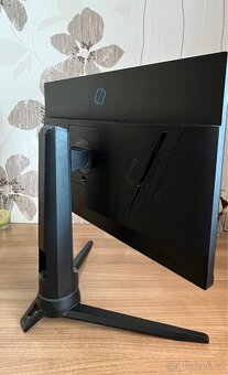 Prodám monitor samsung odyssey - 5