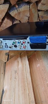 Prodám DVD Rekordér LG RHT398H - 5