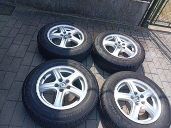 Alu kola 195/65 R15 91H Škoda Octavia 1 - 5