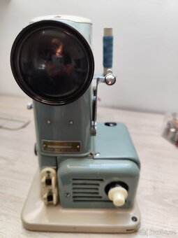 Retro šicí stroj LADA - 5