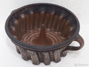 2,5L Stará retro kameninová forma na bábovku OK Stav - 5