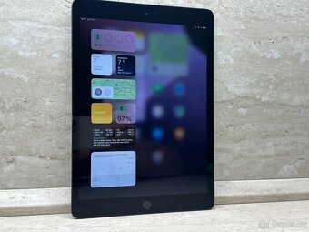 Apple iPad 8.gen 2020 32 gb Wi-Fi Space Gray - 5