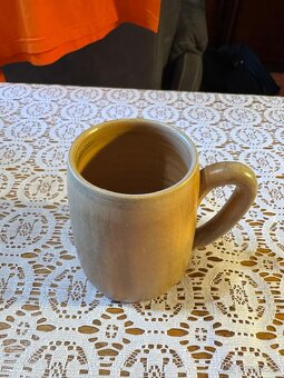 Ručně dělaná keramika - hrníček, váza a svícen - 5