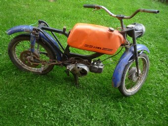 Prodám Jawa 23 Mustang. Nálezový stav ze stodoly. Napadeno - - 5