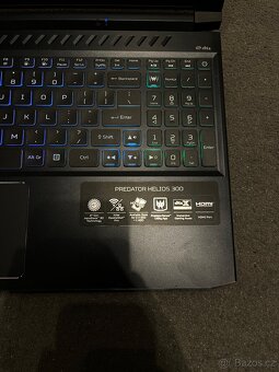 PREDATOR Helios 300 - 5