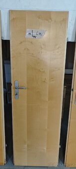 Vnitřní dveře s kováním, kvalitní, použité. - 5