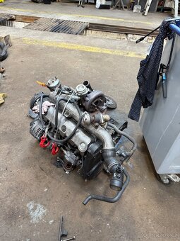 Vw multivan t4 motor 2.5 TDi 111 kw AHY - 5