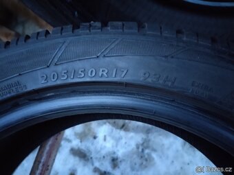 205/50/17 zimni pneu DUNLOP a PIRELLI 205/50 R17 - 5