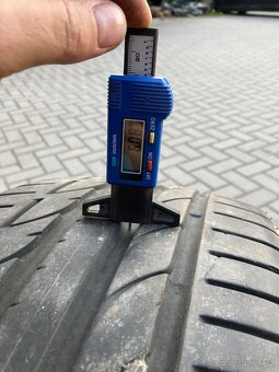 235/40/19 96Y Bridgestone potenza - 5