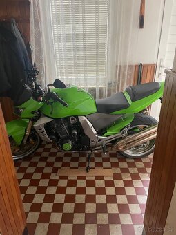 Kawasaki Z1000 - 5