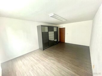 2+KK 71 m2 slunný byt se zajištěným parkováním - 5