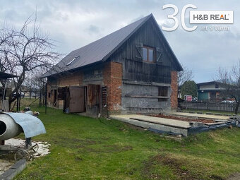 Prodej rozestavěného rodinného domu Huslenky - 5