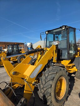 Nakladač   pouze 155 motohodin - 5