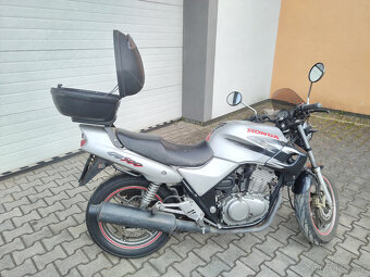 Honda CB-500, 43 kW (25 kW v TP) - 5