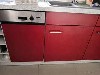 Myčka 45 cm vestavná Zanussi - 5