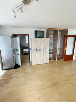 Pronájem podkrovního bytu 2+kk, 59m2 + terasa 17m2, ul. Miro - 5