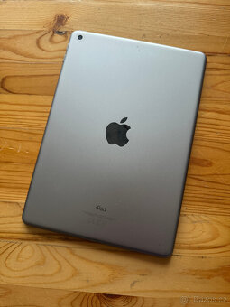 Ipad 6 Generace Apple iOS Tablet Wifi Internet - 32 GB - 5