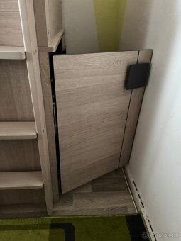 Vyvýšená postel se zásuvným stolem - 5