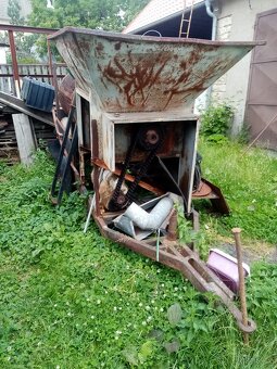 Bubnová třídička zeminy - 5