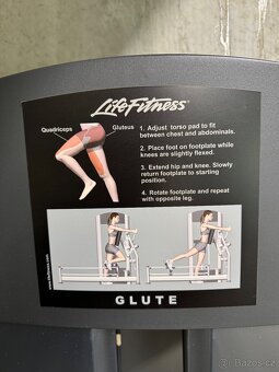 Originální stroj LifeFitness GLUTE - 5