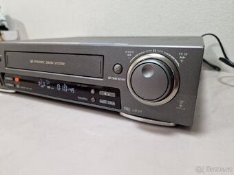 Videorekordér Jvc hr-dd 858 - 5