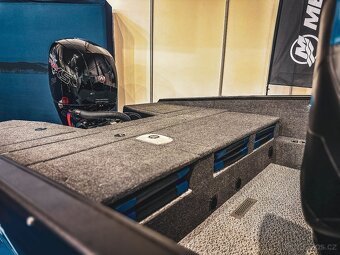 NOVÁ motor. loď Velex 585 + Mercury F 150 - 5