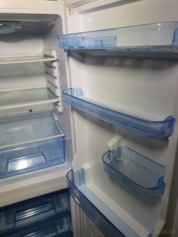 A++ úsporná lednice lednička – chladnička + mrazák - 5