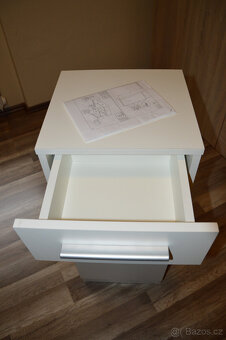 Koupelnová skříňka bílá - 5