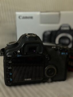 Canon 5D Mark II - 5