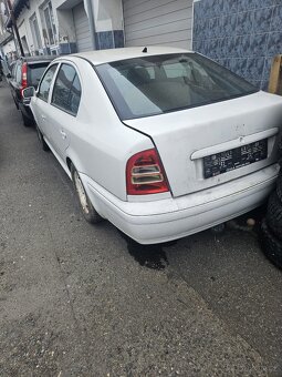 Prodám Škoda Octavia1.9 tdi na náhradí díly - 5