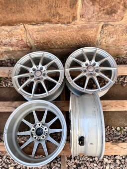 5x112 R17 originál alu Mercedes A B CLA - 5
