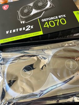 MSI Geforce RTX 4070 - 5
