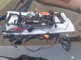 Prodám Android radio pro Toyota RAV4 - 5