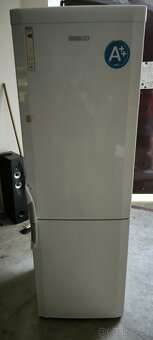 Lednice s mrazákem Beko - 5