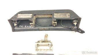 Mitsubishi Pajero 2 – Klika dveří, osvětelení SPZ - 5