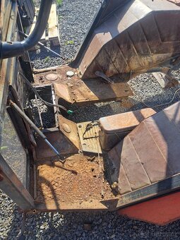 Zetor ram kabiny z blatníky - 5