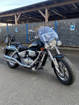 Suzuki VZ 800 Marauder - 5