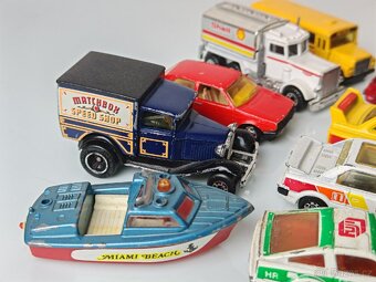 Autíčka Matchbox a jiné - 5