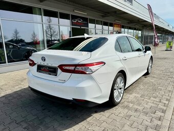 Toyota Camry 2.5 Hybrid Executive 160 kW - 5