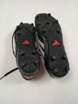 Kožené kopačky na fotbal Adidas 42 - 5