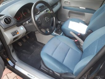 Prodám Mazda 2 1.4 benzín - 5
