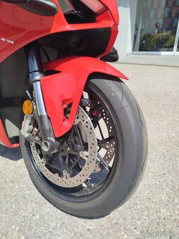 Ducati Panigale V4, POUZE 1 121 KM, NOVÁ V ČR, STAV NOVÉ - 5