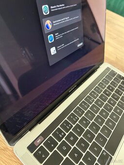 Apple MacBook Pro 13" 2019, i5 1.4GHz,Touch Bar, 256GB - 5