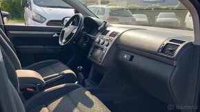 Volkswagen Touran II 2.0 Tdi 103 KW BUFÍK STŘ. OKNO r.2008 - 5