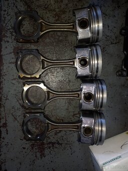 Motor mozda 2.2 sh - 5