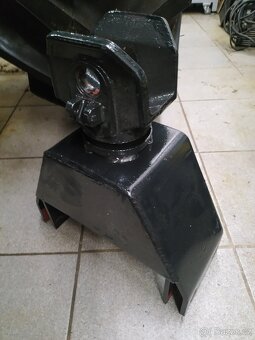 Prodám na Zetor URI a Zetor 50 super - 5