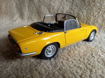 Prodám Lotus Elan S/E - 1:18 - Sunstar, použitý - 5
