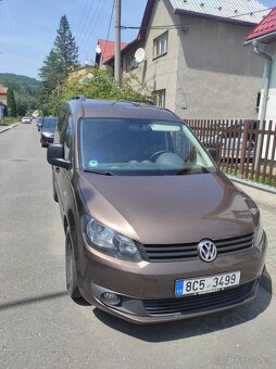Prodám rodinný vůz VW Caddy 2,0tdi 4x4 7míst - 5
