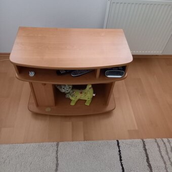 Televizní stolek - 5